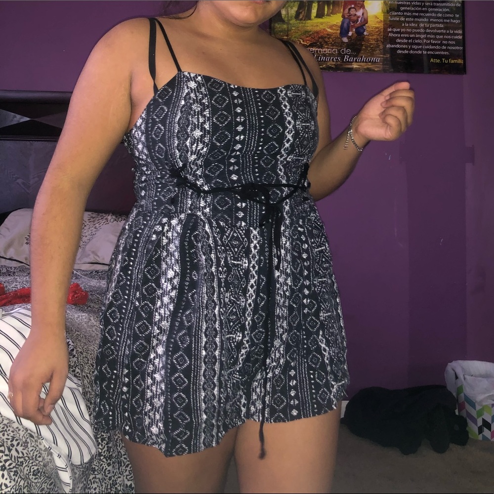 Cute romper!